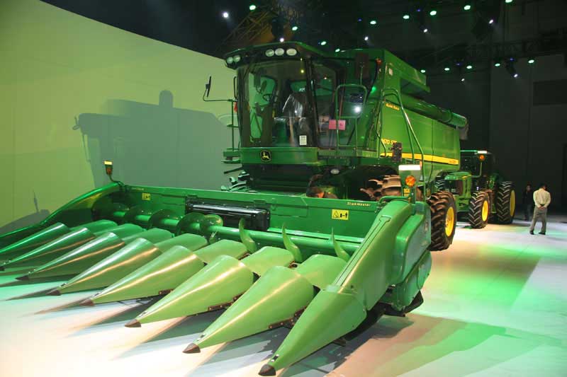 引领未来 约翰迪尔举行新产品发布会，展现农业机械新高度